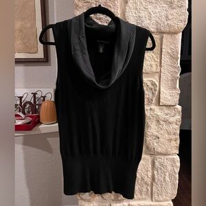 Thick neckline Sleeveless blouse by WHBM